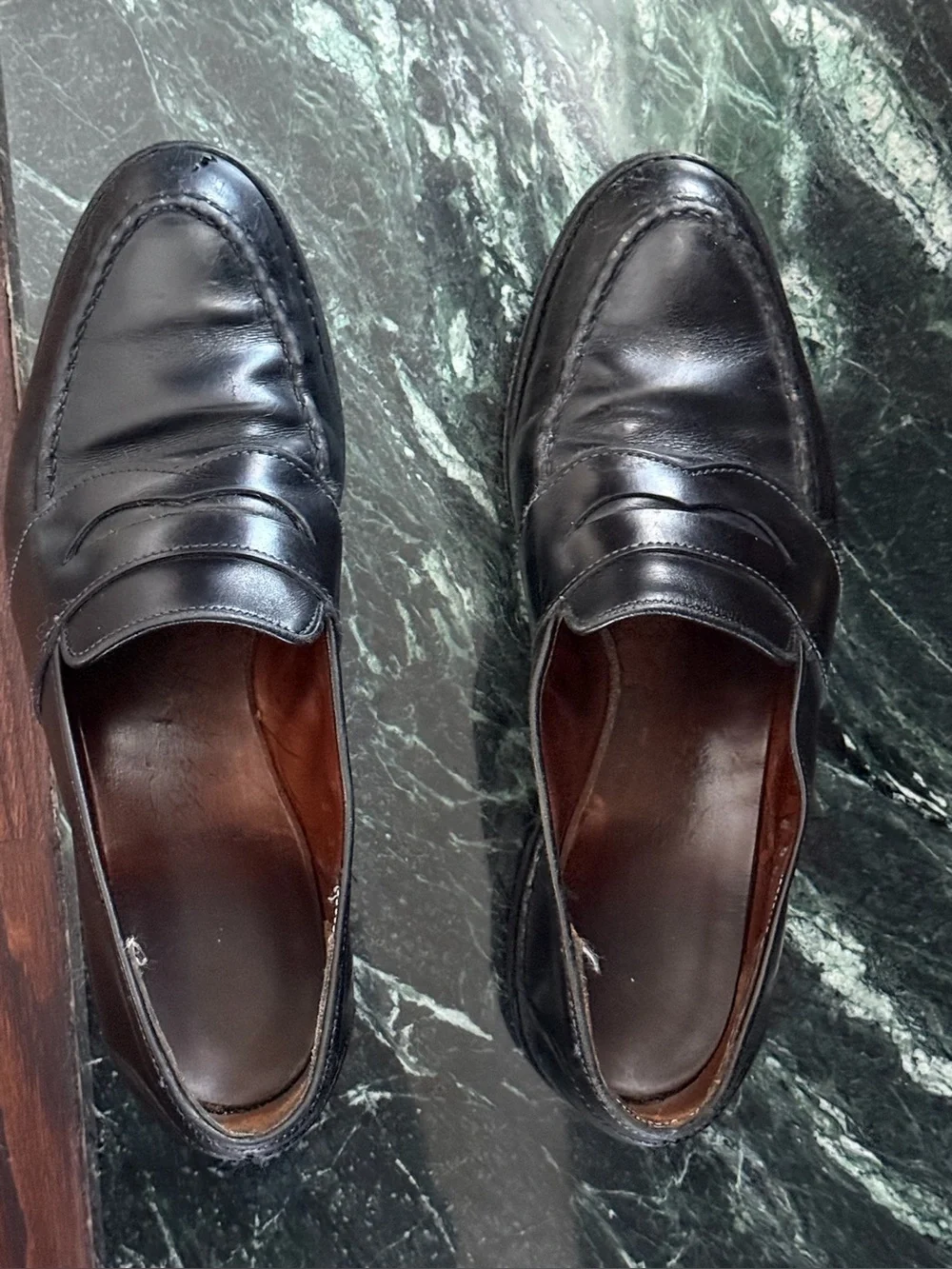 WEALTHY ALLEN EDMONDS Men's Black Leather Penny Loafers -